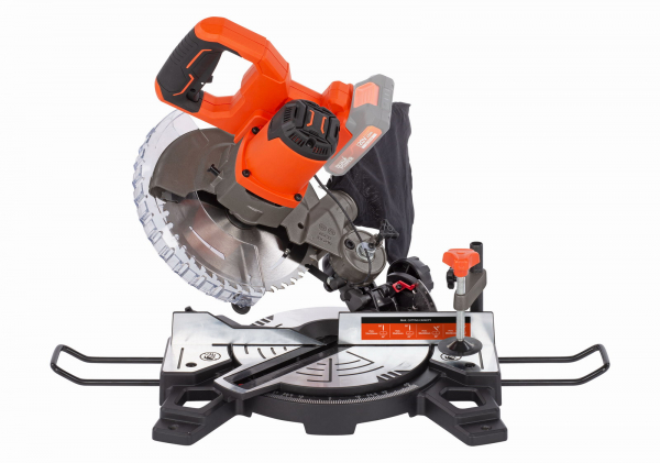 Aku pokosová pila 20V 210mm (bez AKU)