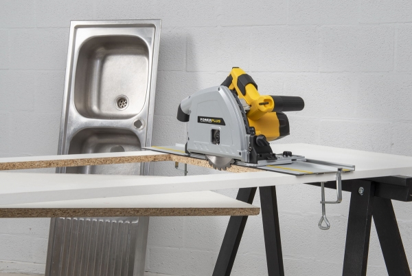 POWX0562 - Ponorná píla 1 200W - SET