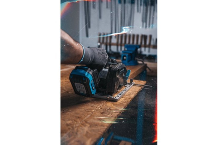 Aku okružní pila 165 mm HÖGERT 18V