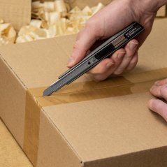 Japonský pracovní odlamovací nůž NT A-300GRP