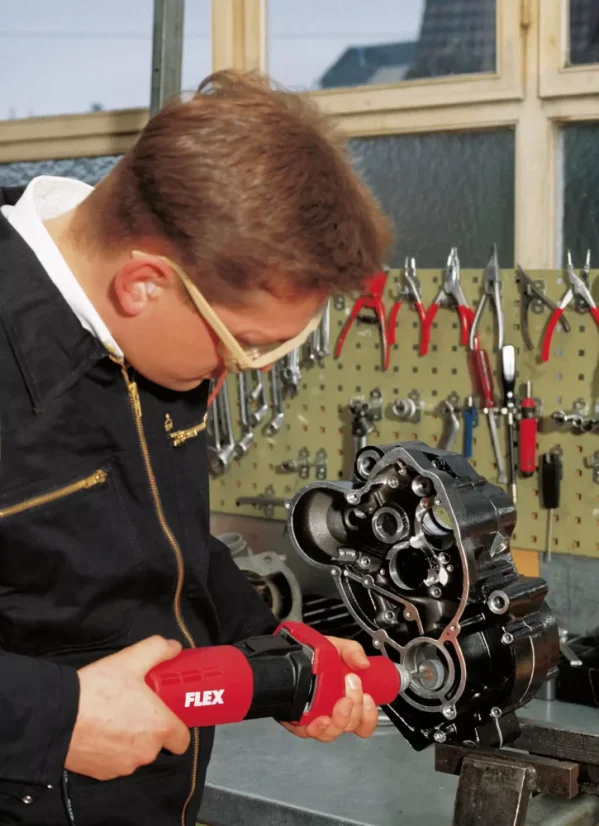 Priama brúska s nízkymi otáčkami 710W FLEX