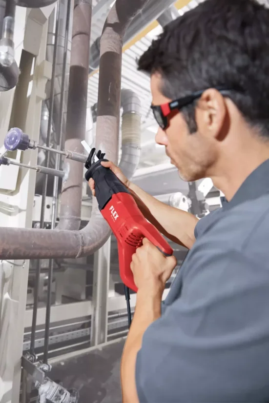 Univerzálna šabľová píla so zrýchľovacím spínačom 1100W FLEX