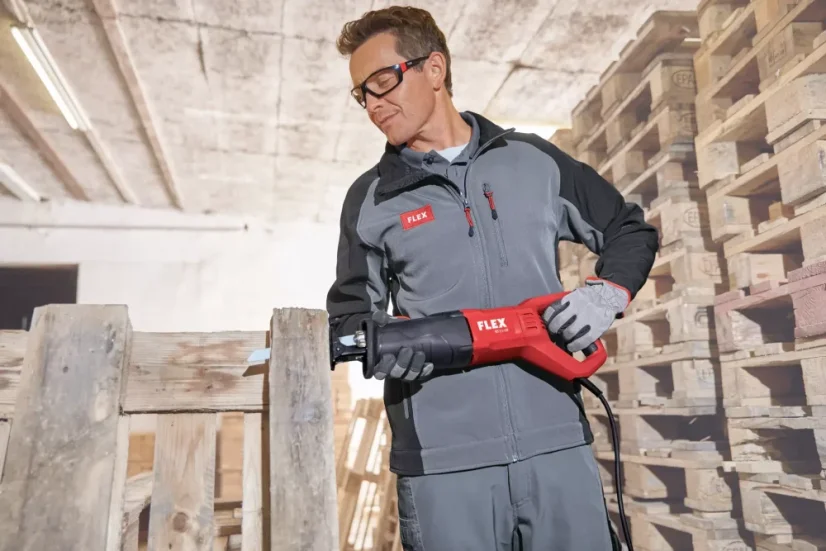 Univerzálna šabľová píla so zrýchľovacím spínačom 1100W FLEX