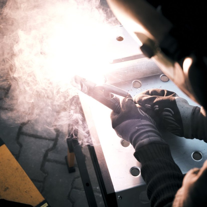 Kovový skládací pracovní stůl CRAFTMAKER SteelBench S110