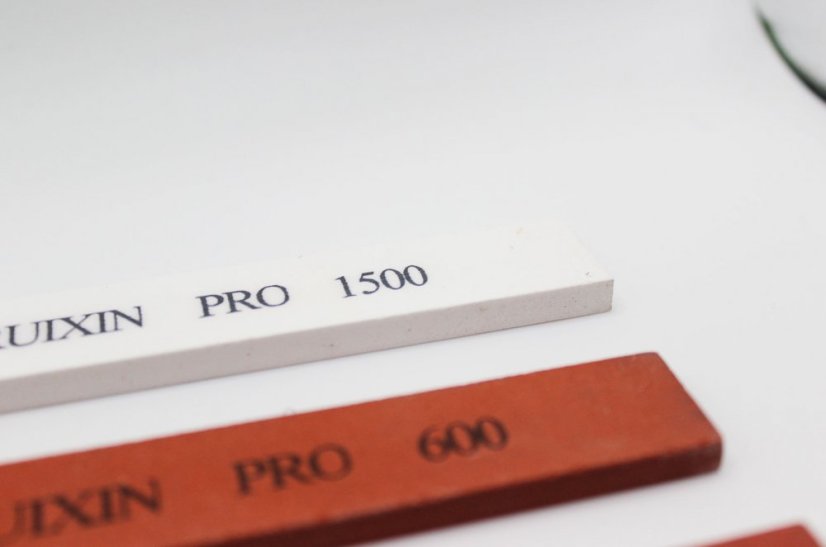 Systém pro broušení nožů pod úhlem RUIXIN RX009